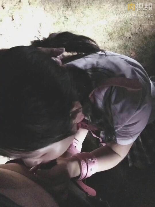 约炮青春听话学生到野外穿着校服打野战 学生