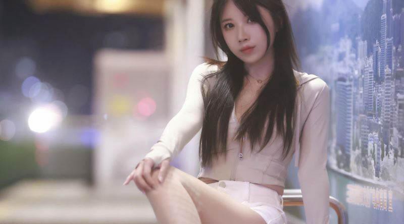 斗鱼女神 小女巫露娜 大尺度福利流出 COS空姐上演自慰喷水戏码 蜜穴被双玩具摧残淫靡不堪！