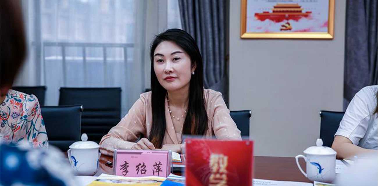 官场大瓜！长沙雨花区商务局局长李绍萍 今日被曝包养小狼狗！聊天记录不堪入目